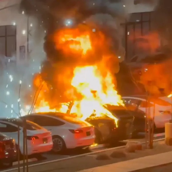 The Car Dealership Meltdown: Why Consumers Need to Turn to Car Dealer Now